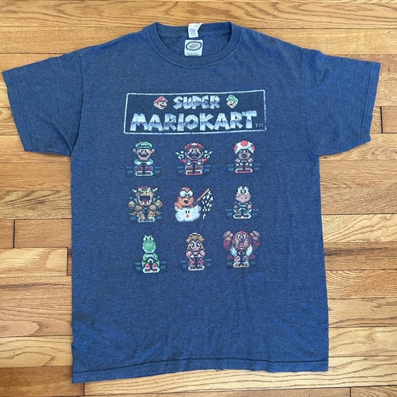 Nintendo Super Mario Gray T-Shirt - Size M - Picture 1 of 7